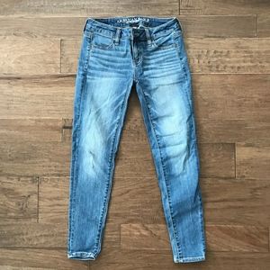 American Eagle Super Low Jegging